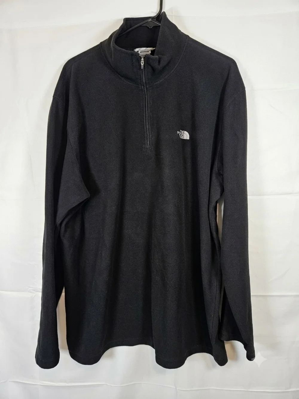 The North Face Men’s Black Half-Zip Fleece Pullover